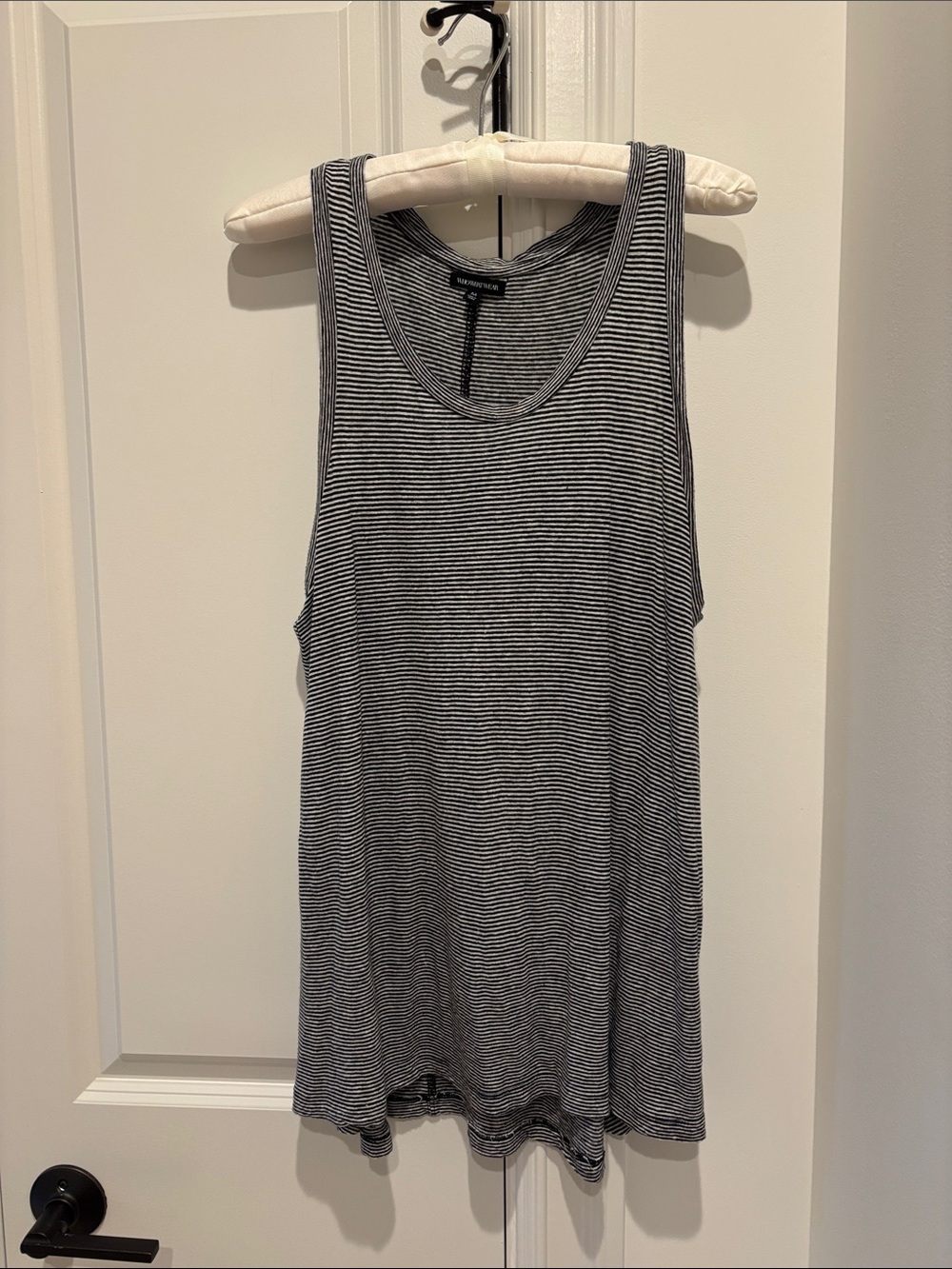 Who what wear  Black & White Narrow-Striped Tank